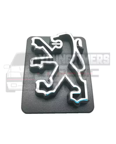 Emblema da grade Peugeot 104 logotipo lion hood