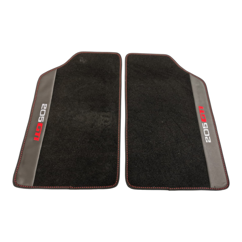 Tapis de sol élégants en velours noir pour votre Peugeot 205 GTi - Confort et style réunis.