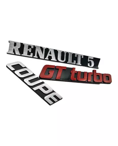 Logotipo del maletero del Renault 5 GT Turbo coupé