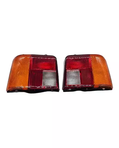 Par de luzes traseiras para Peugeot 205 GTI fase 1