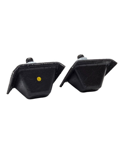 Two vibration absorbing rubbers for the upper right engine mount of the Peugeot 205 GTI 1.9