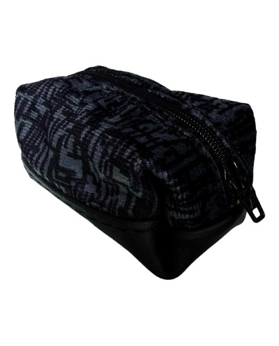 A Clio Williams semi-leather wool purse