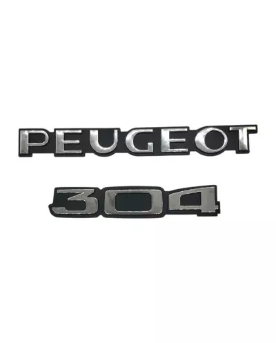 Monograma Peugeot 304 cromado