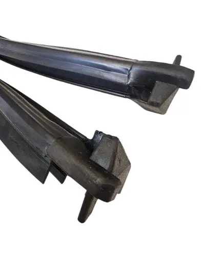 Guarnizioni lavavetri anteriori Peugeot 205 cabina